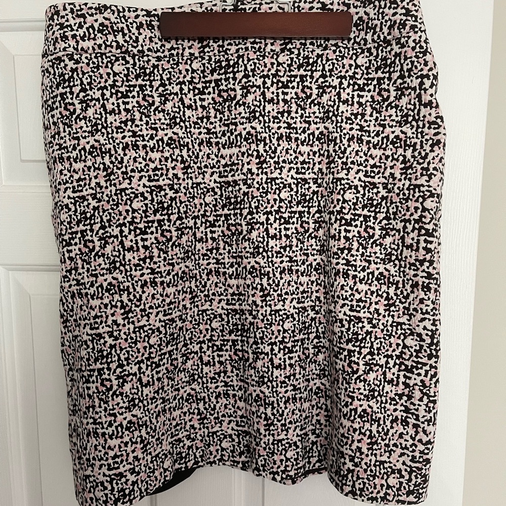 Talbots Black and Pink Patterned Pencil Skirt